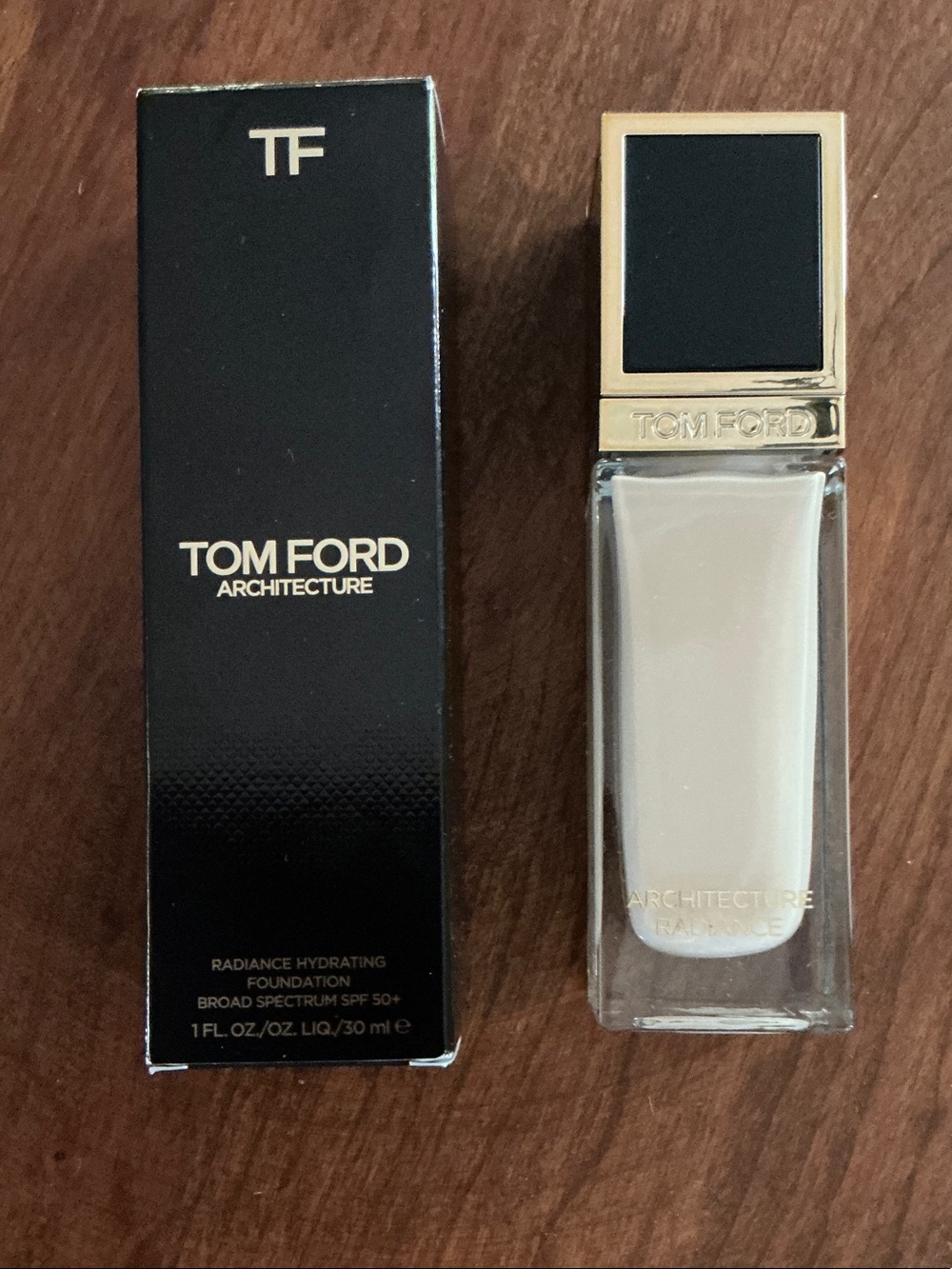 Tom Ford Architecture Radiance Hydrating Foundation - 10C Cameo